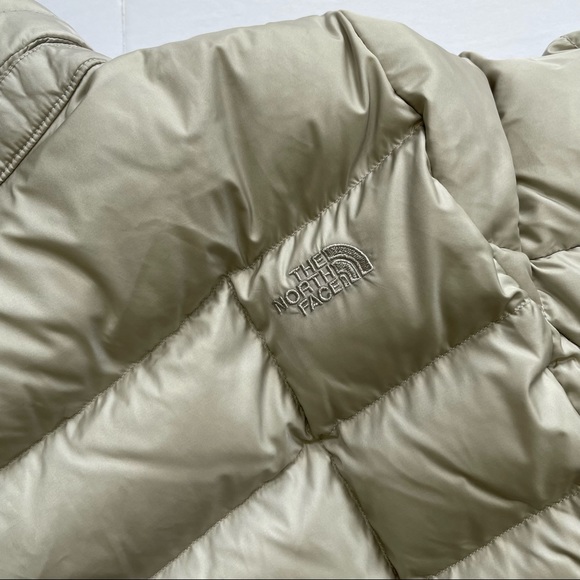 The North Face Padded 550 Fill Women’s Jacket, Size Medium - Picture 8 of 8